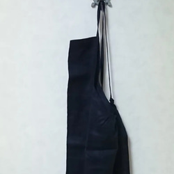 フレンチリネンギャザーたっぷりバッククロスエプロンドレスブラック フレンチリネンギャザーたっぷりバッククロスエプロンドレス