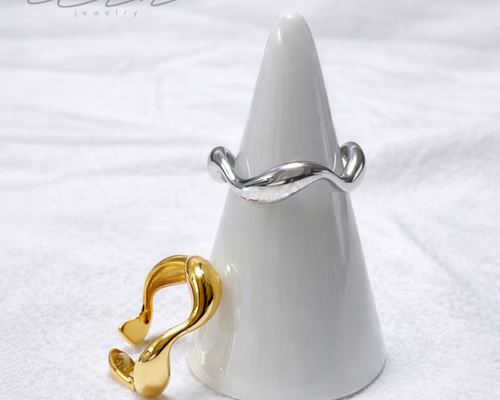 人気〟◎アレルギー対応◎ ウェーブリング 指輪 ゴールドリング