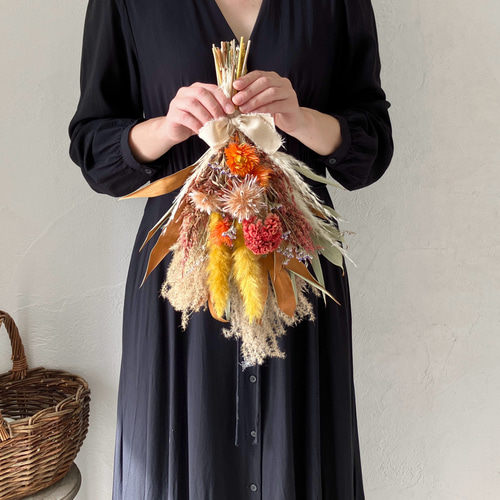ドライフラワースワッグ クラッチブーケ 前撮り 誕生日プレゼント 店舗インテリア ドライフラワースワッグ クラッチブーケ 前撮り 誕生日プレゼント 店舗