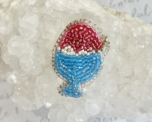 ビーズ刺繍のブローチ・かき氷 ブローチ Little Plum 通販