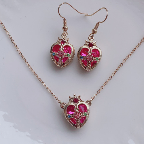 新品 モチーフコズミックハートコンパクトネックレス セーラー好きの方