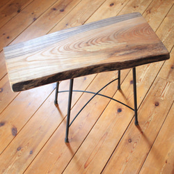 天然木　ケヤキの一枚板のサイドテーブル　アイアン　飾り棚　一点もの⑥ 7枚目の画像