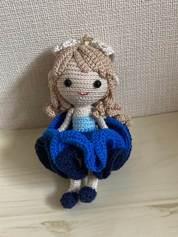 あみぐるみ 青いドレス アミグルミ人形 青いドレス アミグルミ人形 人形 編み ドール ニットトイ あみぐるみ