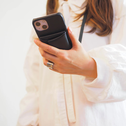 受注製作　スマホショルダー　iphone12pro 13 本革　レザー 背面収納  名入れ レザーiphoneケース 2枚目の画像