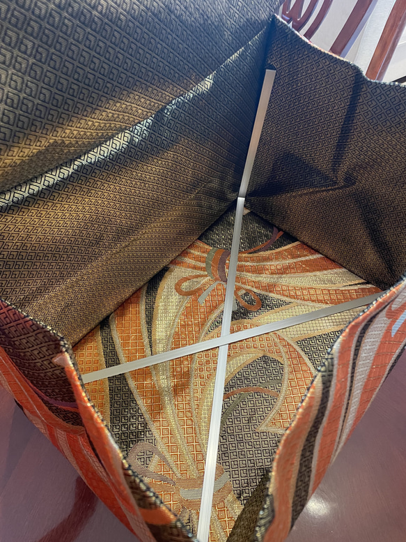 豪華純金箔刺繍の袋帯リメイク　タッセル付き正絹収納ボックス　折りたたみ式1544 4枚目の画像