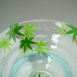 ◆商品番号　10321 　京絵付けガラス平茶碗　青楓 2枚目の画像