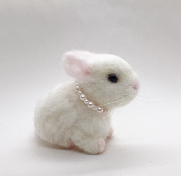 白うさぎ*羊毛フェルト*white rabbit 羊毛フェルト moco3871 白うさぎ*羊毛フェルト*white rabbit 羊毛フェルト moco3871