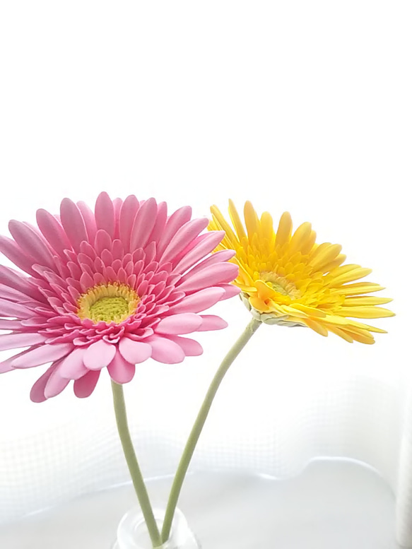 [訂做] ❁ 黃色和粉紅色黏土花非洲菊 2 件套，室內花，單花花瓶 ❁ 第11張的照片