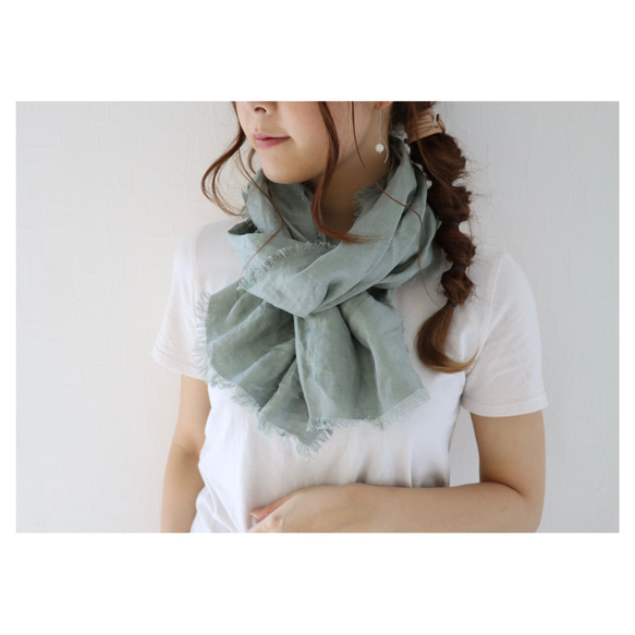 【150cm】リネンストールショートサイズ／四方切りっぱなしのリネンストール／春夏ミニストール／うぐいす 2枚目の画像