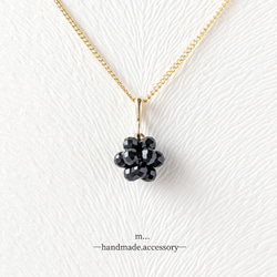 8月誕生石 小ぶりな 宝石質ブラックスピネル の3粒 ネックレス (送料無料) ギフト プレゼント 母の日 7枚目の画像