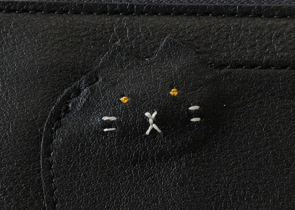 【ブラック】猫L字ファスナー長財布　外ポケット付き　ネコ　本革　薄型財布　大きく使える財布　ギフト　黒猫　一粒万倍日 6枚目の画像