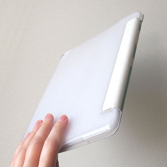 手帳型iPadケース【のん気なアヒル達】三折りスタンド機能付プラケースタイプ 4枚目の画像
