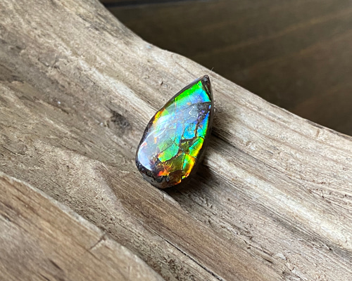 【天然アンモライト】オーバルシェイプ ルース　17mm×12mm b752ad13122d416a805d9d9ddb6c4d