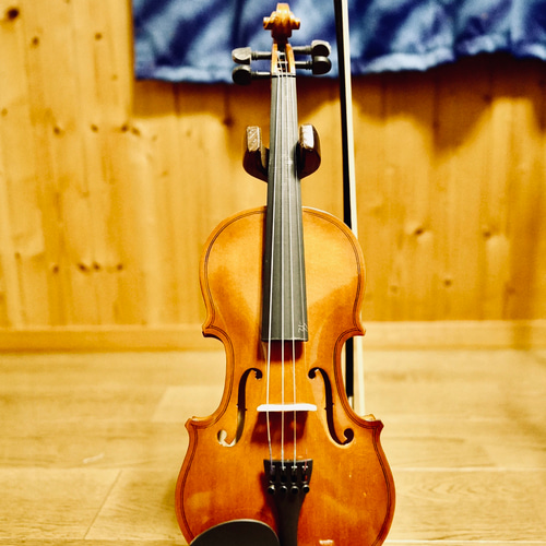 限定1台】手作り木工 木製バイオリンスタンド （ニス仕上げ） 1/4〜1