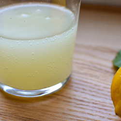 《リモンチェッロ》綺麗な湧水で育てた完熟レモンでつくりました！(お試しボトル180ml) 4枚目の画像