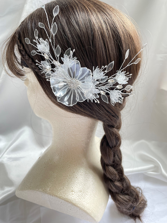 お花のヘッドドレス　雪の華Ｓ　コーム　スノーホワイト　～ディップアート～ 2枚目の画像