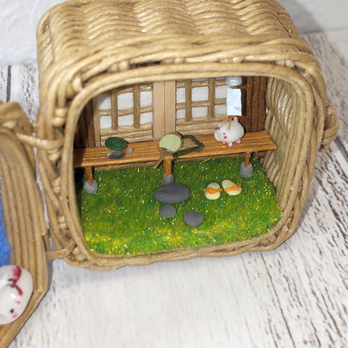 ☆七夕☆『クラフトバンドで編んだ小さなカゴの中のミニチュア