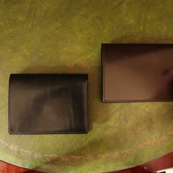 ブライドルレザー 二つ折り財布　ジップコインケース付き　コンパクトウォレット　ブラック　ダークブラウン 1枚目の画像