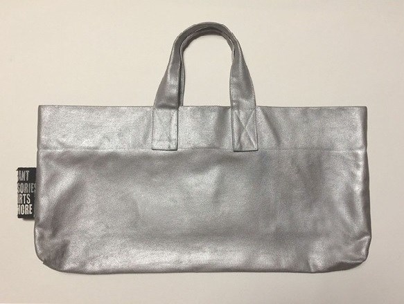 SALE｜Painted-Tote SILVER（ペンキを塗った横長トートバック） 5枚目の画像