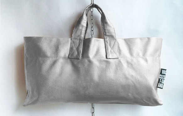 SALE｜Painted-Tote SILVER（ペンキを塗った横長トートバック） 4枚目の画像