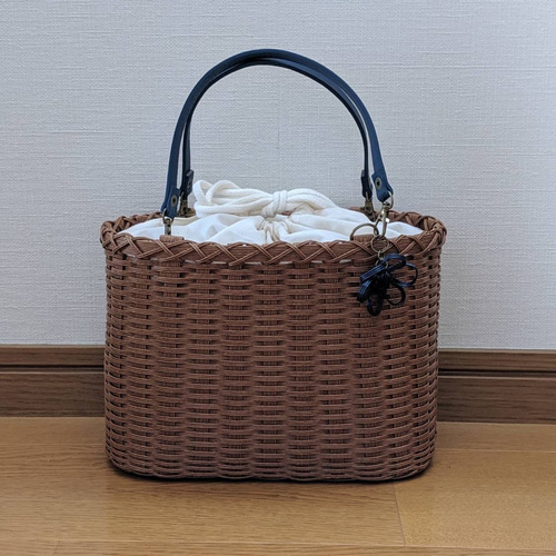 美品】シビラ カゴバッグ 夏向け