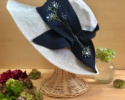 大人】フレンチリネンのかすみ草刺繍ハット 日除け帽子 手刺繍 麻