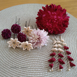 和装　アーティフィシャルフラワーとつまみ細工の髪飾り　大輪の菊　ピンク×パープル　振袖、袴に 2枚目の画像