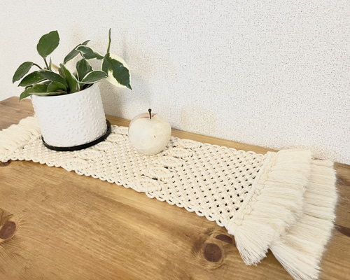 【訳あり】バリ島マクラメテーブルランナー約175cm 通常27,500円が 訳あり】バリ島マクラメテーブルランナー約175cm 通常27,が