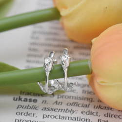 鬱金香 | 夾式耳環 925純銀 耳骨夾 花朵 手工銀飾 情人禮物 第1張的照片