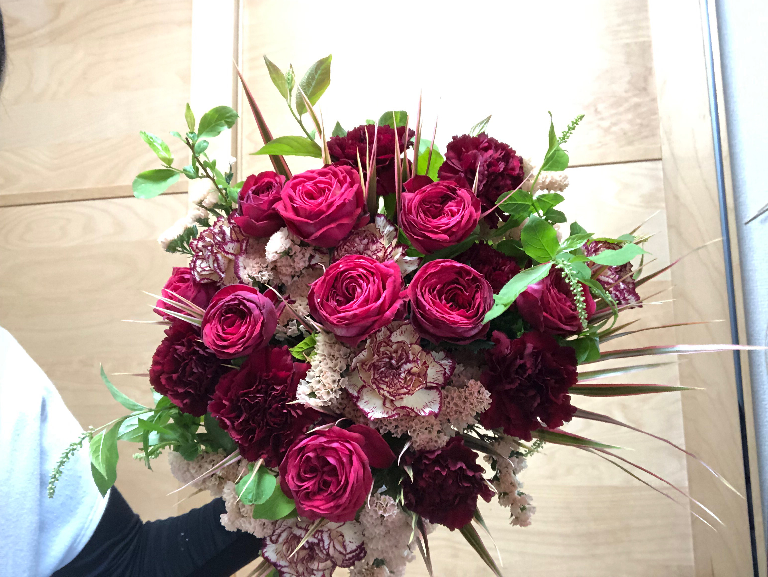 お任せ花束（ハードレッド） 7,700円