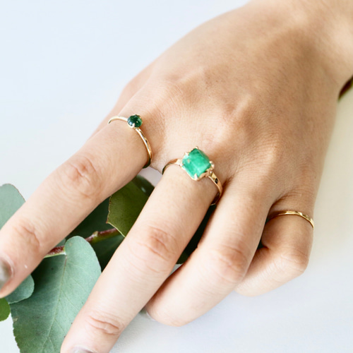 天然石エメラルド原石リングアトリエ「之」 天然石エメラルド原石リングアトリエ「之」 天然石エメラルド原石