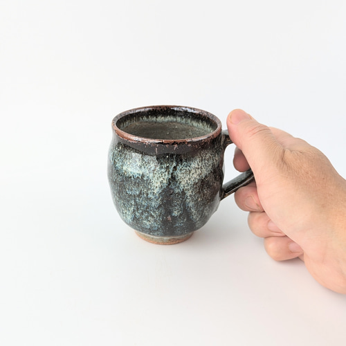 ブルーのマグカップ　【手仕事　民藝　和　陶器】 ブルーのマグカップ 【手仕事 民藝 窯元 和 陶器 ブルー 宇宙