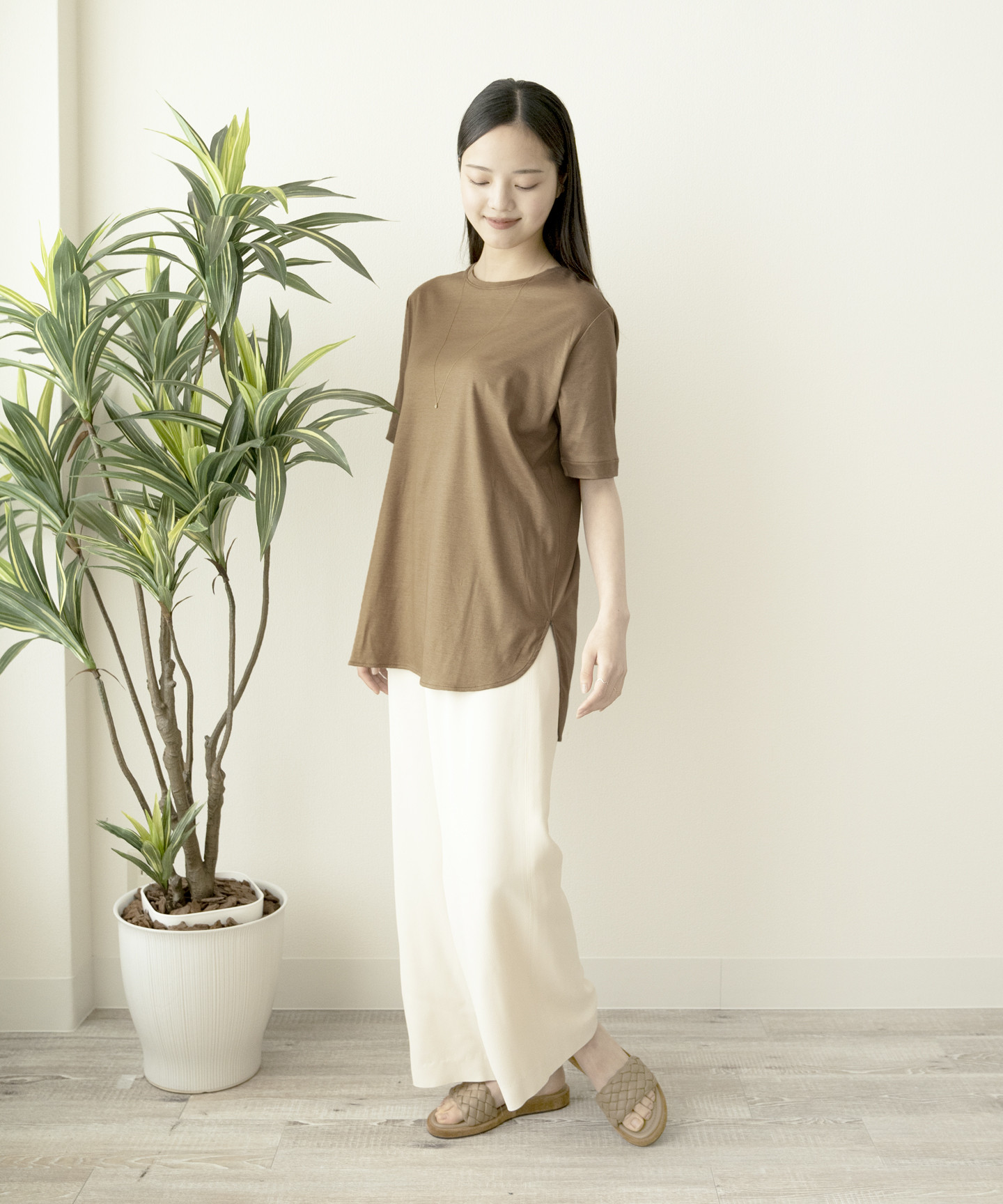 【洗える/しなやか光沢感/草木染め】肌触りの良いテンセルコットン　ラウンドＴシャツ　ログウッド