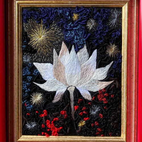 ドレスの刺繍額縁 女の子のアートフレーム 刺繍の壁掛け 夜に ドレスの刺繍額縁 女の子のアートフレーム 刺繍の壁掛け 夜に