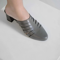 Shärk Heels Mules Gray | WL 第8張的照片