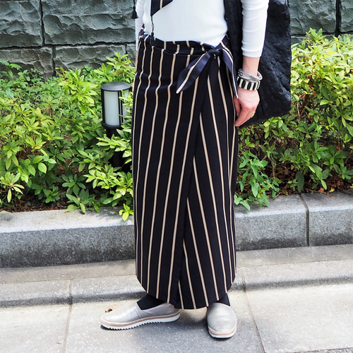 腰周りスッキリ コットンネイビーストライプ 巻きスカート ロング