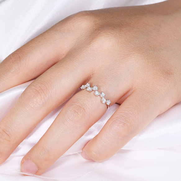 ◇受注制作◇ファッションリング シルバーリング ダイヤモンド モアサナイト 指輪 人気商品 Dia8Pcs 1枚目の画像