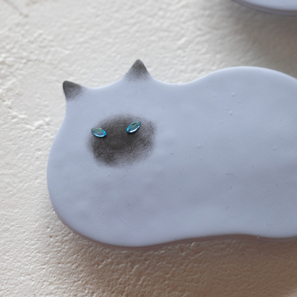［期間限定］しっぽが揺れる猫のバレッタ（ロシアンブルー） 5枚目の画像