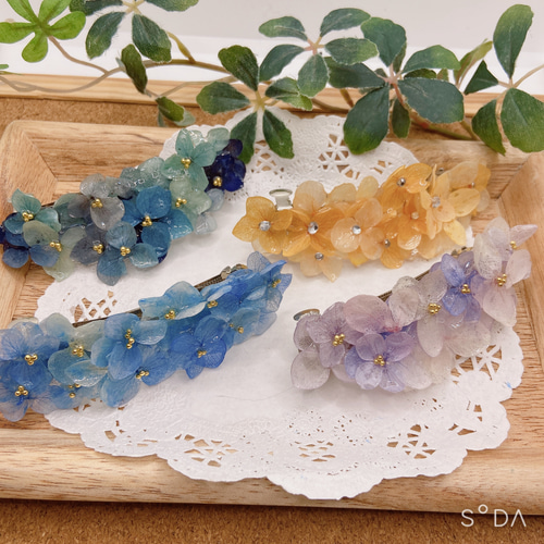 虹色グラデーション紫陽花入りのバレッタ♡ グラデーション 紫陽花 バレッタ （ヘアクリップ変更可） 浴衣