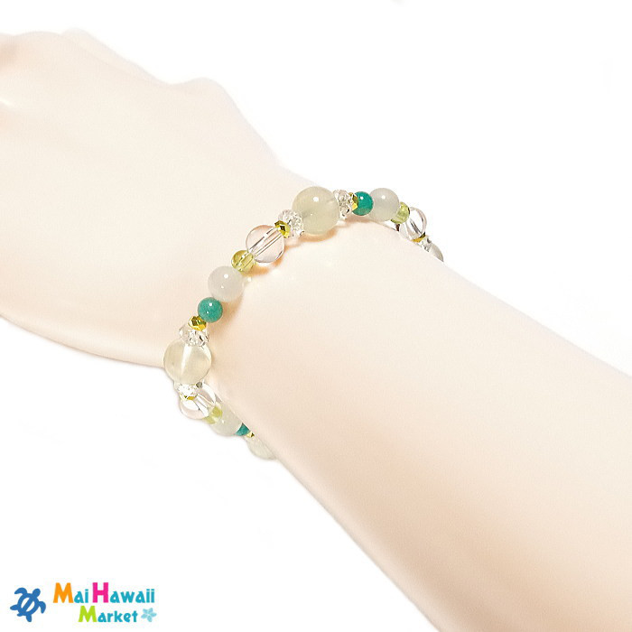 心身を癒し、幸運に導く！　6月誕生石ムーンストーンを 使用したブレスレット♪ ＊作品CRkos-163