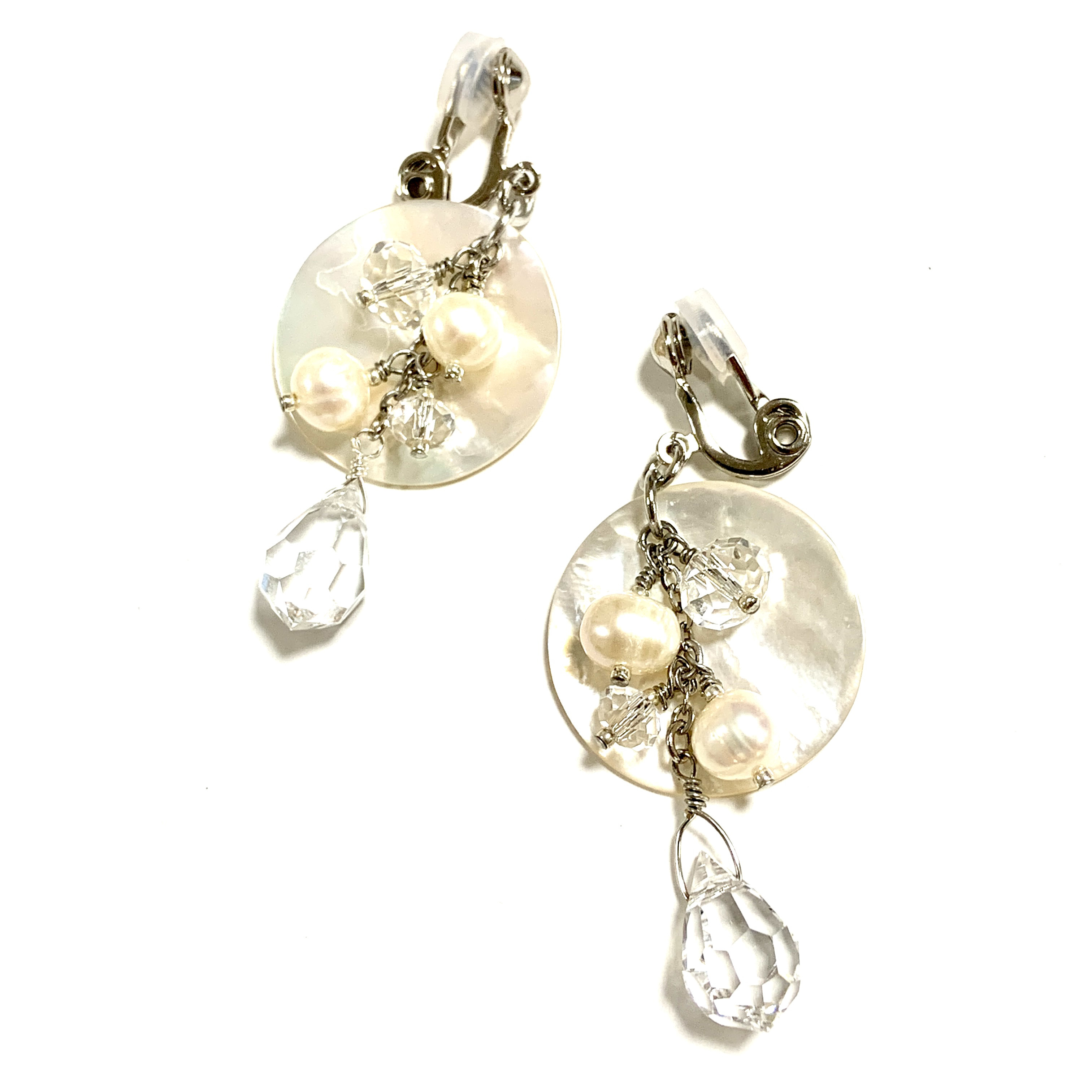 コスチュームジュエリー/ビジューイヤリング/白蝶貝/黒蝶貝/淡水パール/クリップ式【Deux Y】BGAE-001