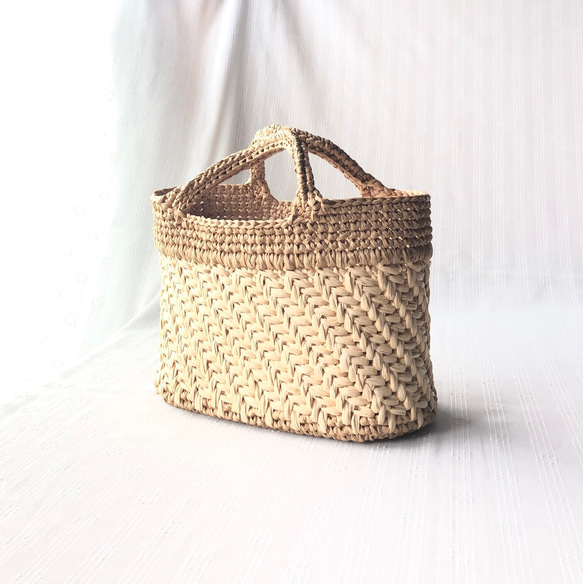 斜めヘリンボーン編みバッグ オートミール＆ナチュラル かごバッグ aka