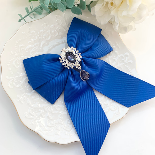 ビッグダブルリボン ブルー 濃紺ビジュードロップセンターパーツ付き