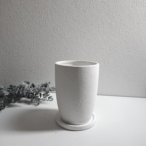 グレーの木のシルエット陶器 グレーの木のシルエット陶器 グレーの木のシルエット陶器 - 工芸