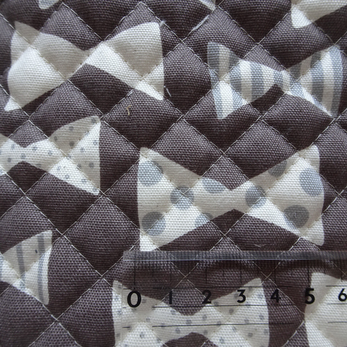 ココアの「りぼん柄キルティング生地」 生地 momenzuki 通販 14178072