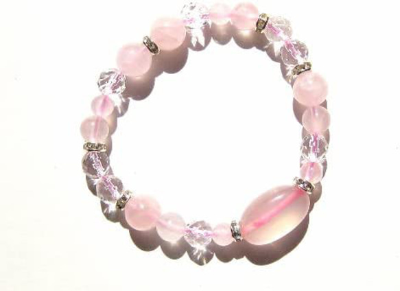 【桜の色合い 可愛らしいピンク 緩め大きめブレスレット】 ローズクォーツ 水晶 17cm 2枚目の画像