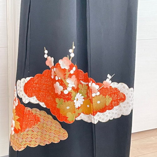 着物リメイク 黒留袖リメイク 彩りの鳥 ロングスカート 正絹