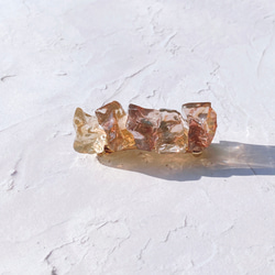 《送料無料》ブラックグレー　モノトーンアイスロック　ポニーフック　氷　水晶　結晶　天然石　クリア　 3枚目の画像
