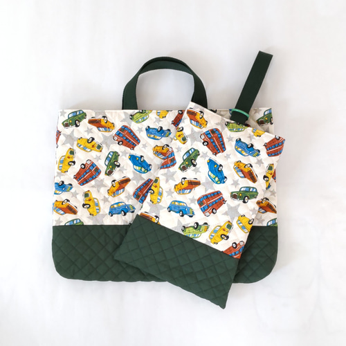◇濃グリーン×車⋆°｡✩キルティングのレッスンバッグ ＆上履き入れ