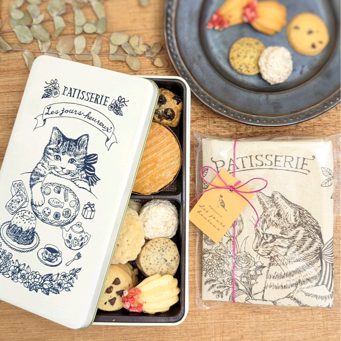 ハンドメイド 秀　エコバッグ　オリーブ柄&猫のクッキー缶柄　2点